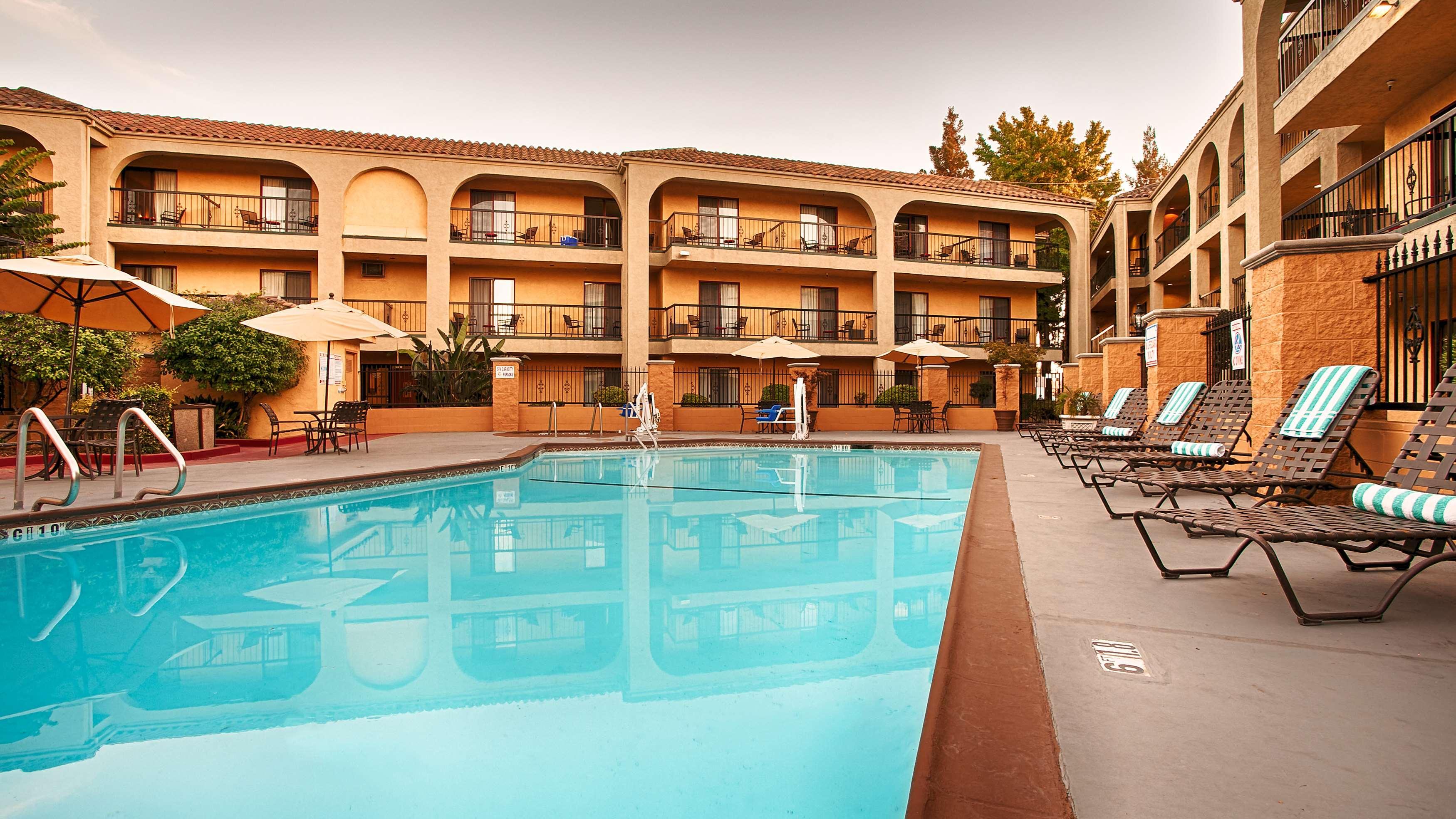 Best Western Plus Heritage Inn Stockton Exterior photo